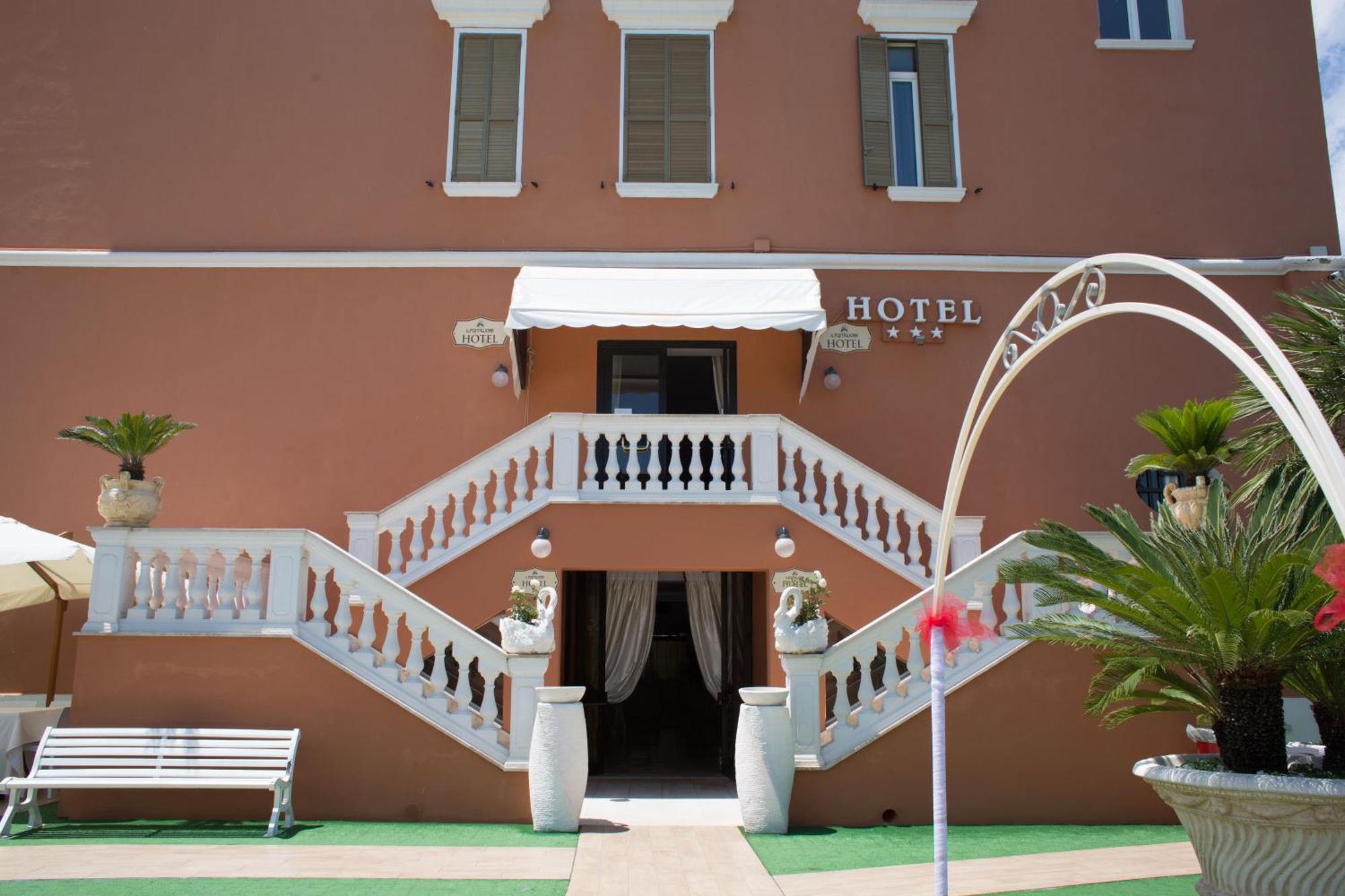Il Postiglione Hotel - Sala Ricevimenti 明图尔诺 外观 照片