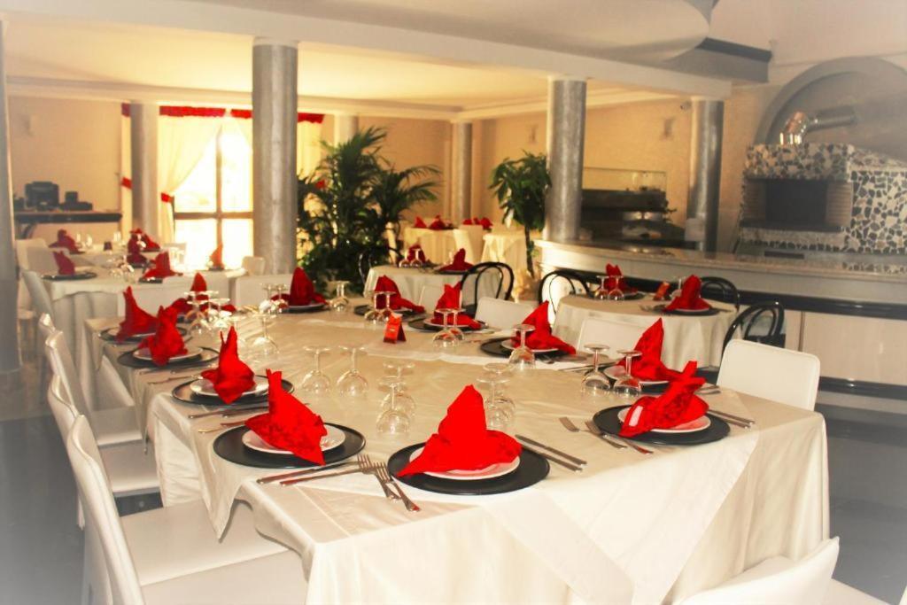 Il Postiglione Hotel - Sala Ricevimenti 明图尔诺 外观 照片